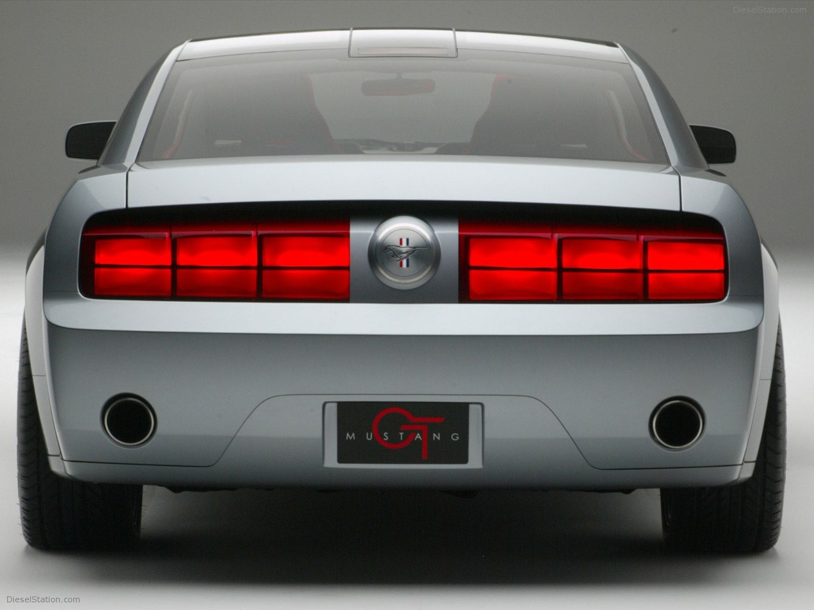 Ford Mustang GT Concept (2004)